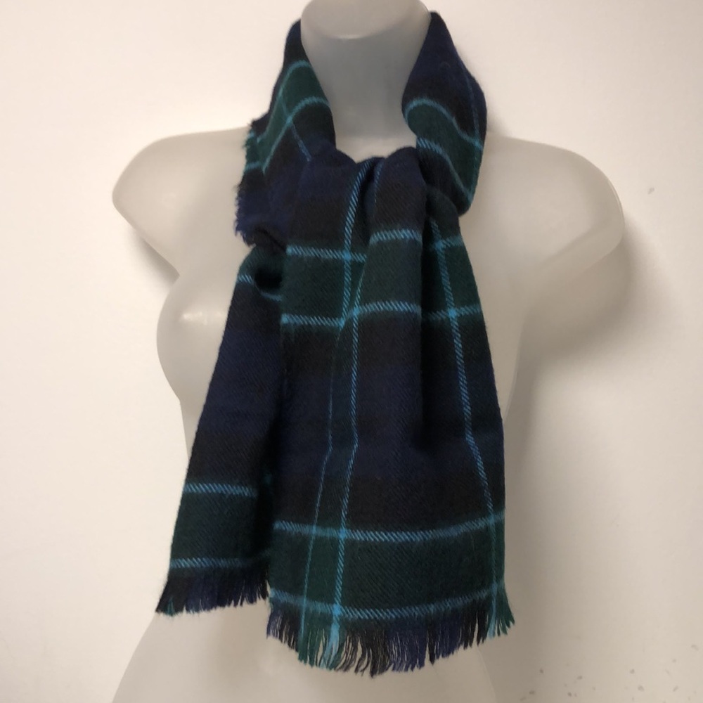 Lochcarron of Scotland product 100% pure new wool Graham of Mentieth Scarf